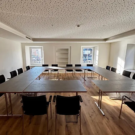Lebzelter Strasswalchen, Familien Und Business Aufenthalt, Seengebiet, Erlebnispark Hotel Strasswalchen