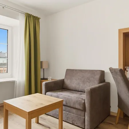 Lebzelter Strasswalchen, Familien Und Business Aufenthalt, Seengebiet, Erlebnispark Hotel