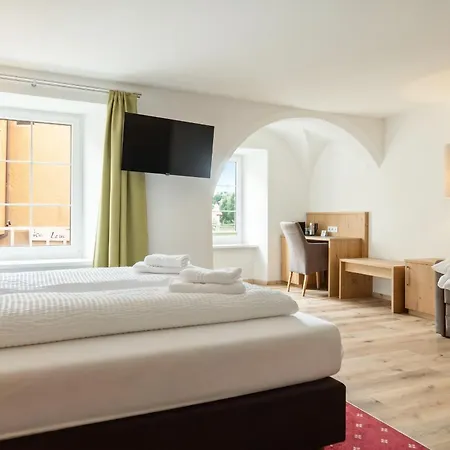 Lebzelter Strasswalchen, Familien Und Business Aufenthalt, Seengebiet, Erlebnispark Hotel *