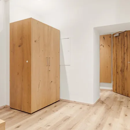 Hotel Lebzelter Strasswalchen, Familien Und Business Aufenthalt, Seengebiet, Erlebnispark *