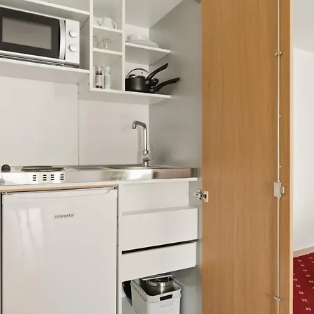 Lebzelter Strasswalchen, Familien Und Business Aufenthalt, Seengebiet, Erlebnispark